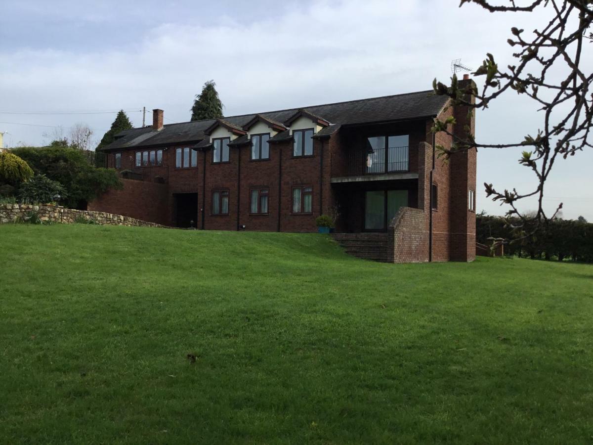 Lower Thornton Farm Exeter Exterior foto